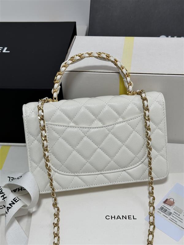 2026127205143303 700